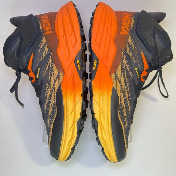 Athletic_Shoes